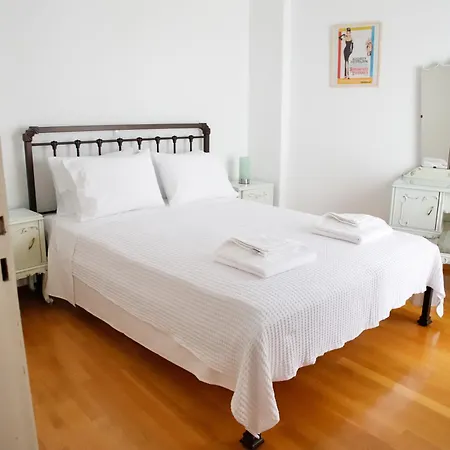 Chic 4Th Floor Apt, Large Balcony, Cinema View Athènes Extérieur photo