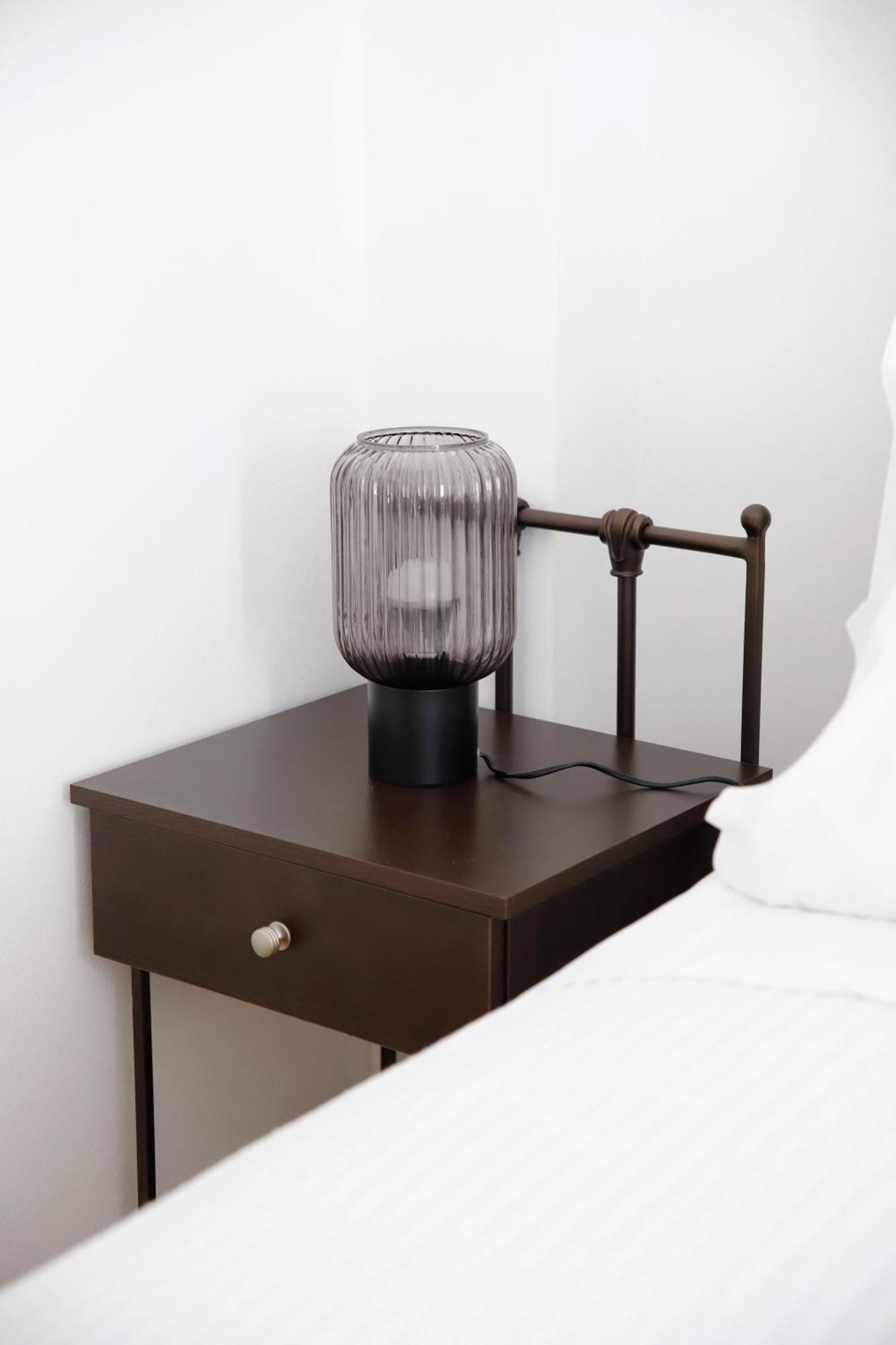 Chic 4th Floor Apt, Large Balcony, Cinema View Appartement *